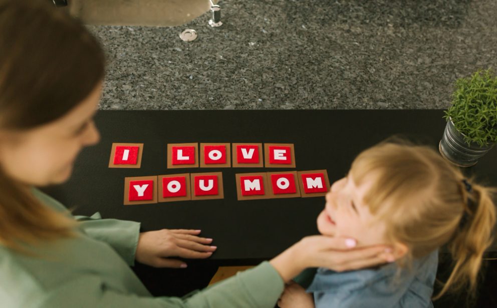 Red-Cross-Canada-Babysitter-featured